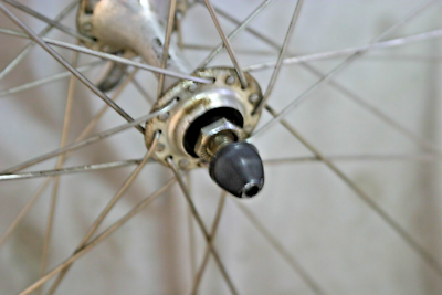 Roue Avant Matrix IsoC 700c - 32 Trous - Jante Double Paroi - QR - Fabriquée Au Japon