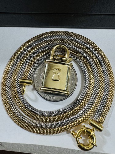 18K 750 Real DUBAI UAE Gold Padloack Necklace 17” long 5.5mm 18.9g Twotone Chain - Picture 13 of 24