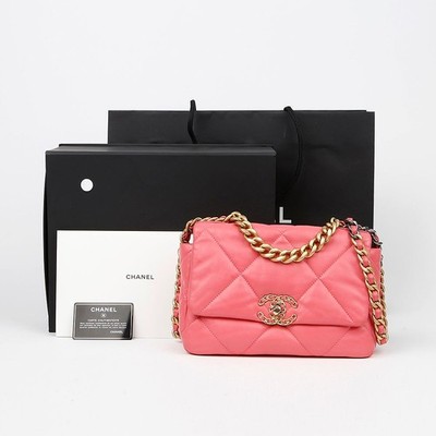 CHANEL Schultertasche Medium Pink Lamb 19 Chain 29174262