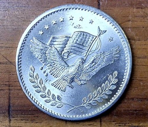 1 Oz Silver Eagle Flying Trade Unit Vintage .999 Fine No Mint Mark