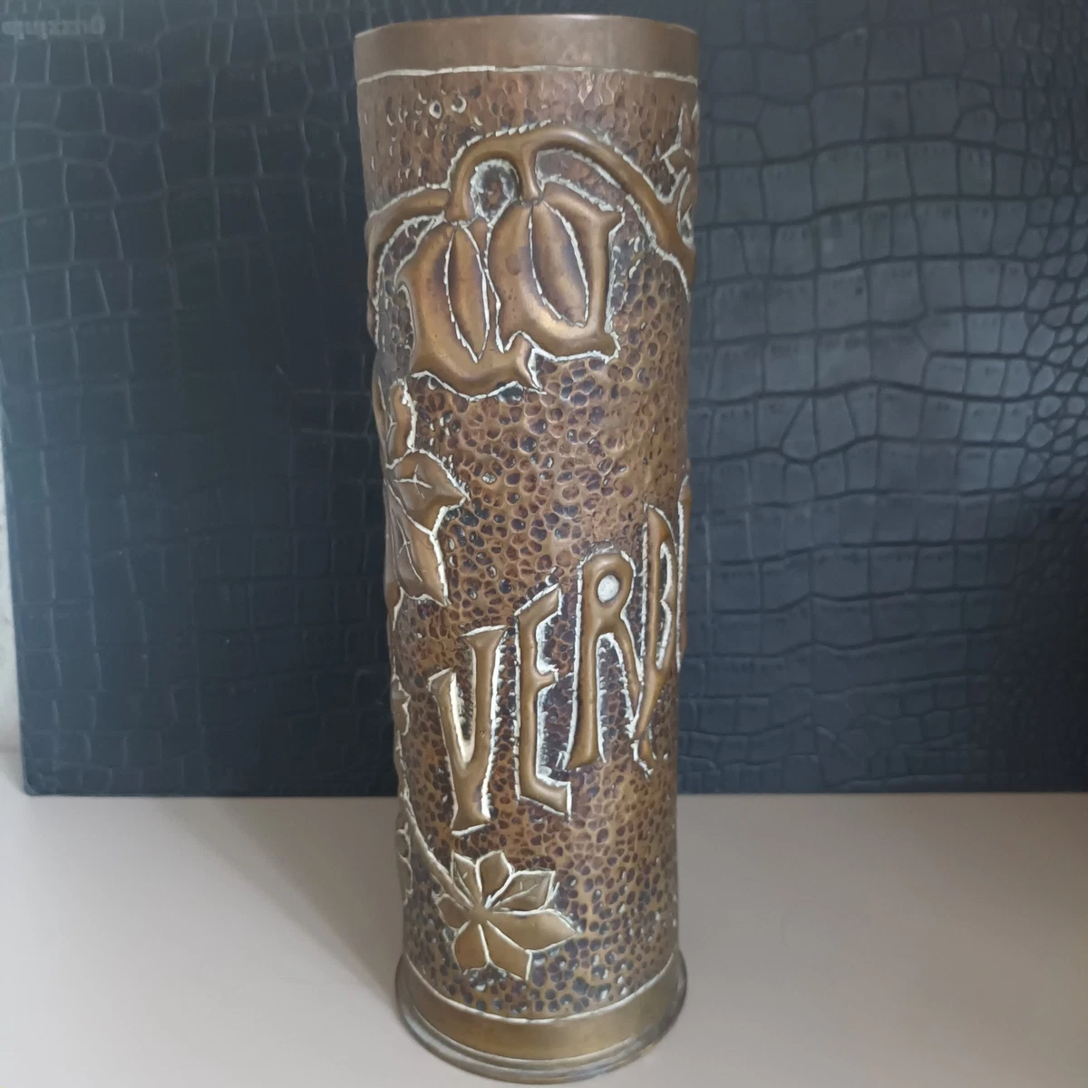 08437 insigne crois de lorraine verdun