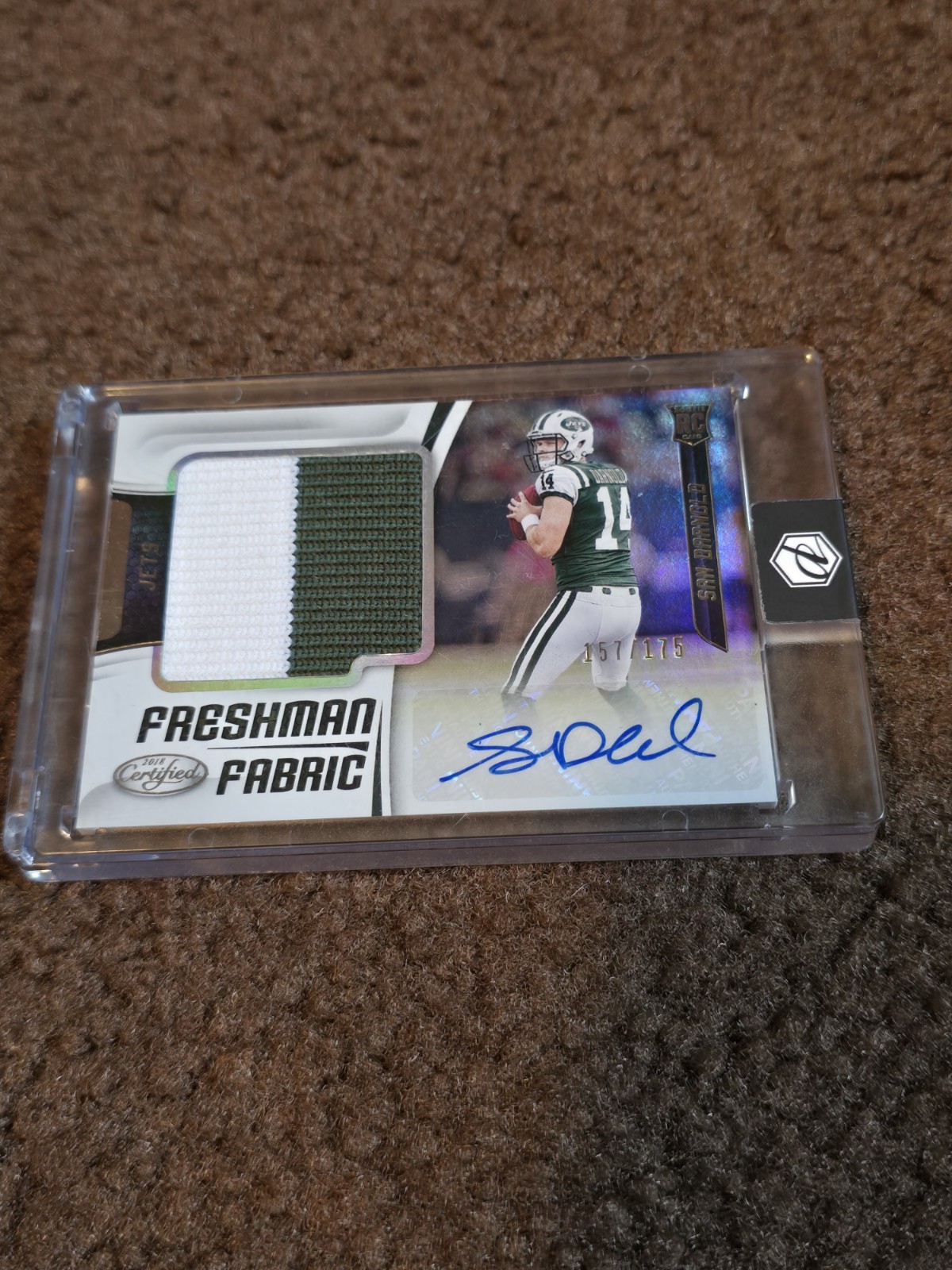 2018 Panini Certified - Freshman Fabric Signatures Sam Darnold #205 /175  Rookie