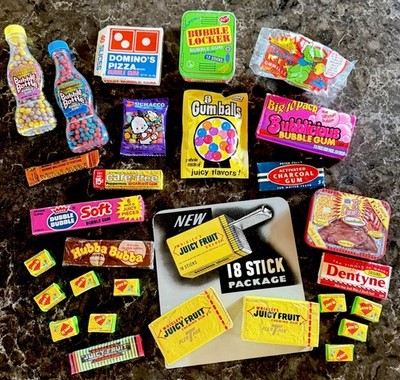 Vintage BUBBLE CHEWING GUM Collector Lot - Novelty, Bubblicious, Hubba Bubba NOS