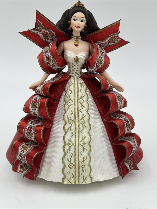 1997 Hallmark Keepsake Holiday Barbie Ornament 5th in Series in Orginal Box GUC