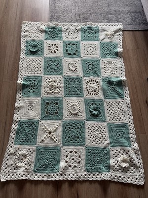 Handmade Afghan Throw Granny Square Super Soft Yarn 60'' x 40  White Teal