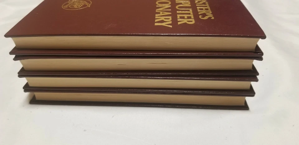 Webster's New Deluxe Desk Reference Library-4 of 7 Books-1992-PMC publishing - Image 2 of 4