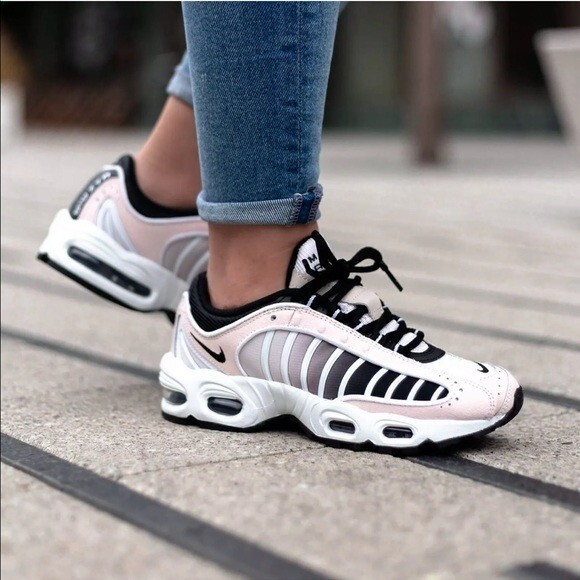 Nike Air Max Tailwind 4 Women's Shoes Size 5.5 Light Soft