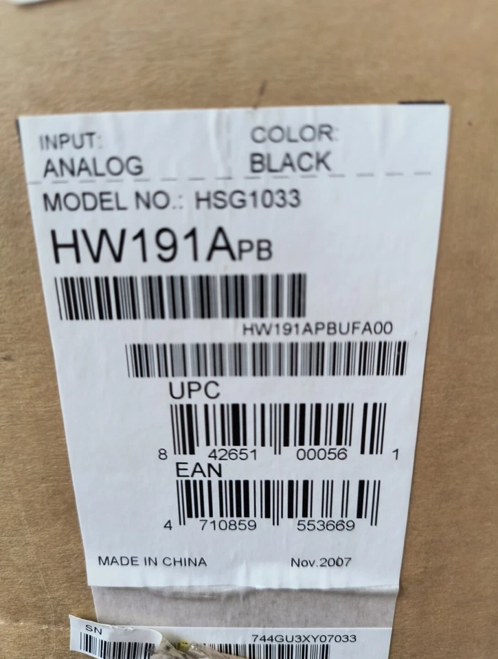 Hanns G HW191A LCD Monitor 19" Wide Screen With Stand Computer  - Image 2 of 4