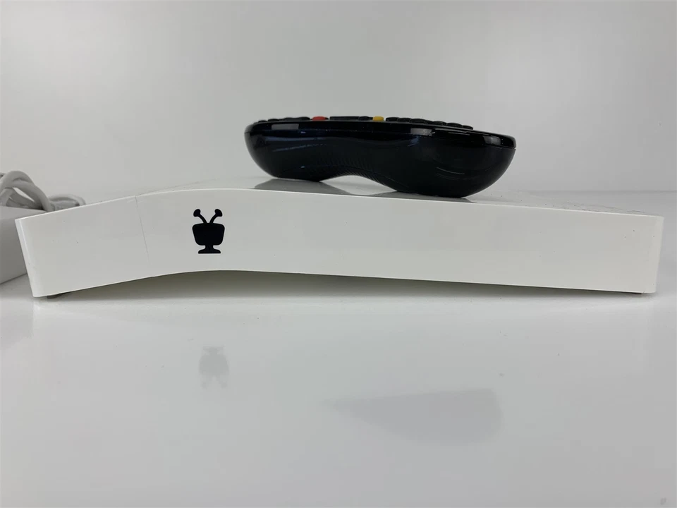 Tivo Bolt 1000GB DVR 4-Tuner OTA DVR White TCD849000 (Antenna or Cable) - Image 2 of 4