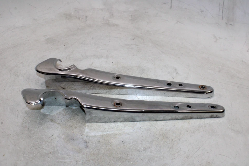 Harley-Davidson Sportster 883 2007 OEM guardabarros trasero pasajero agarre riel par Foto 2 de 4