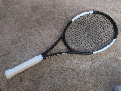 Wilson Roger Federer Pro Staff V12 Tuxedo Black Rf97 97 (4 1/8)