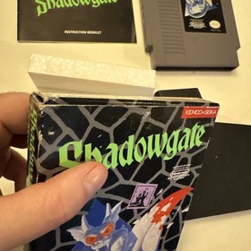 Shadowgate NES (Nintendo Entertainment) CIB Complete W/ Manual & Hint Book