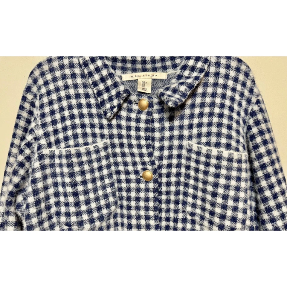 Max Studio Gingham Fuzzy Old Money Shacket Grande Preppy Silenciosa Cápsula de Lujo Foto 3 de 4