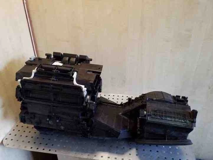 AUDI A6 Avant 4G5, C7, 4GD Riscaldamento Abitacolo 4G2820005J 2.0 Diesel 130kw 26099959 - Immagine 4 di 4