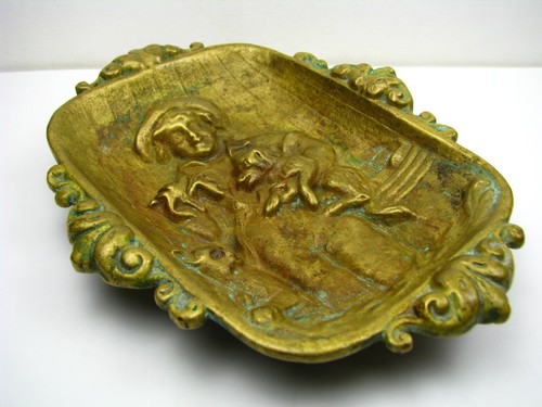 SOLID BRASS PLAQUE ASHTRAY TRAY PICTURE "Boy teases a Dog" France ca1900s Excel - Picture 3 of 12