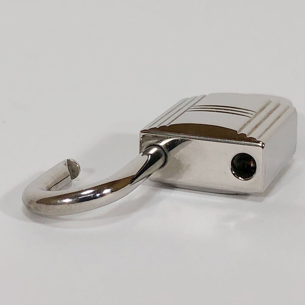 最終お値下げ極美品　稼働品　HERMES Padlock Charm Near MINT】 HERMES Cadena Set of Padlock & Key Silver Charm