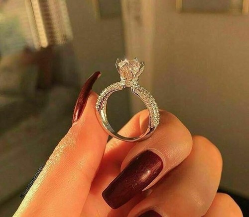 925 Sterling Silver Crown Ring with Sparkling Zircon – Elegant Gift (Size 6 - Picture 3 of 5