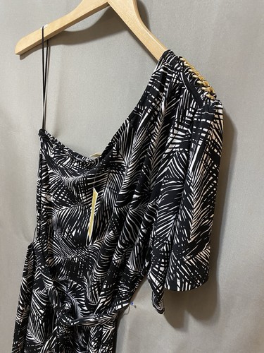 NWT Michael Kors Women Asymmetric One Shoulder Belt Mini Dress SZ M Black/White - Picture 5 of 14