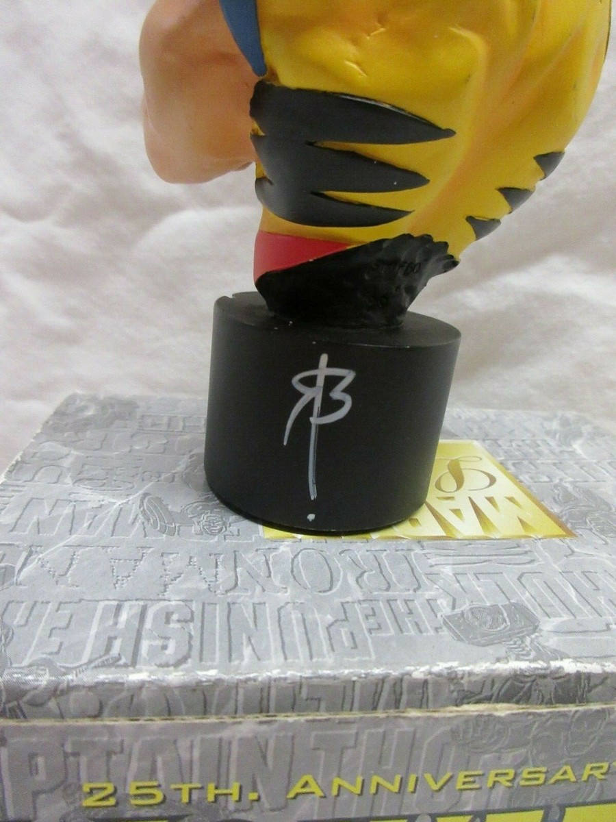 WOLVERINE - AUTOGRAPHED / Marvel - Bowen Designs Mini Bust 25th