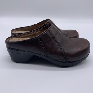 dansko wine clogs