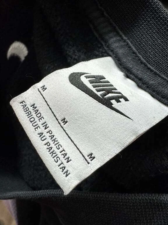 Nike Bordado Logo Negro Sudadera Centro Swoosh Mujer’s Recortado Mediano Foto 4 de 4