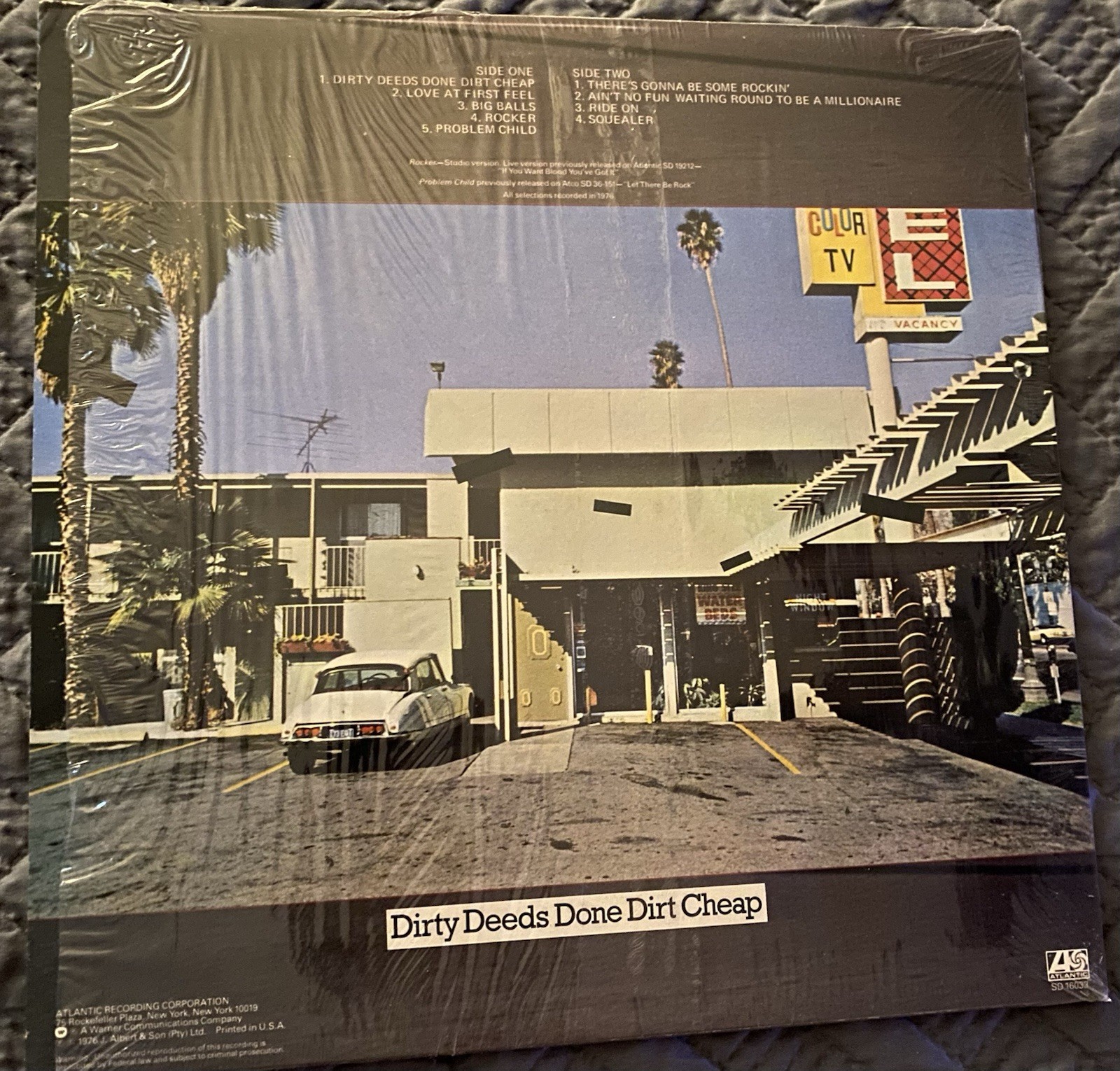 AC/DC - Dirty Deeds Done Dirt Cheap - Vinyl Record LP (Super Saver Series) - second product detail image