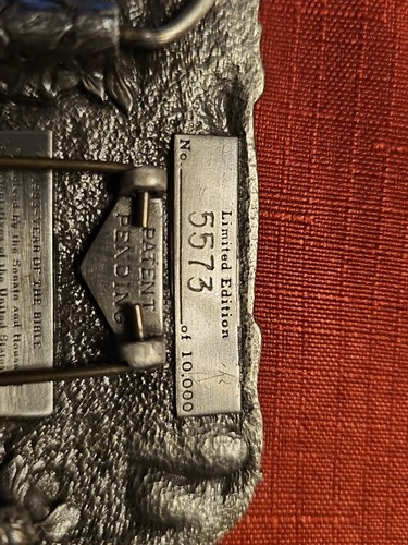 Year of the Bible Religion 1983 Commemorative Vintage Bergamot Belt Buckle - Picture 4 of 7