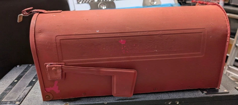 Southern Gemini RuraL mailbox 19" RED! PINK! - Image 4 of 4