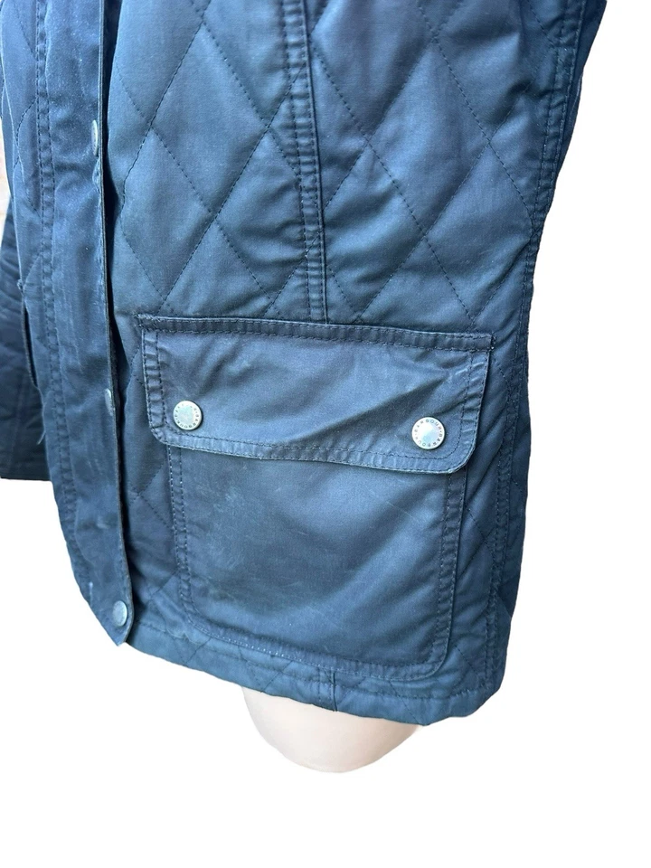 Mujer Barbour Bartlett Cera Chaqueta Talla 8 Reino Unido Azul Marino Capucha Encerado Azul Parka Abrigo Foto 4 de 4