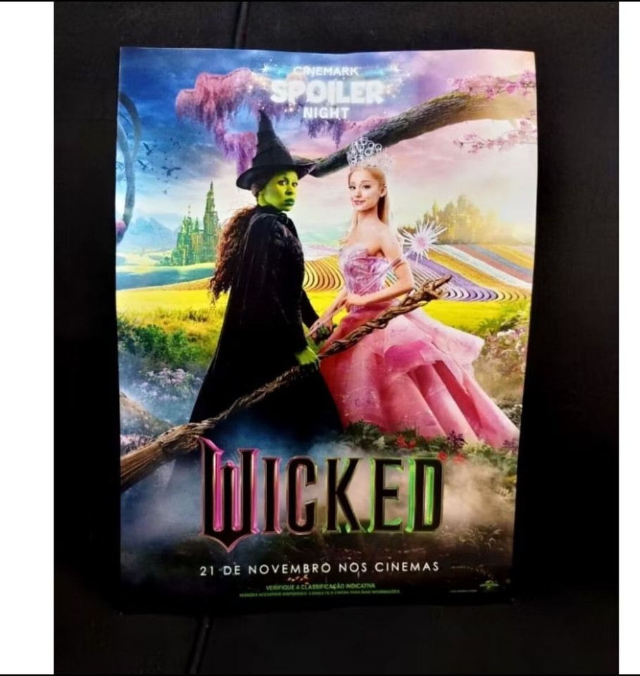 Wicked Movie Exclusive Set Memorabilia Brazilian Limited Edition Cinema ...
