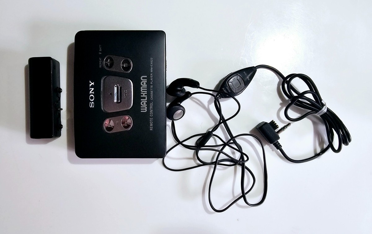 Rare Vintage Sony Walkman WM-EX622 Cassette Player with Remote