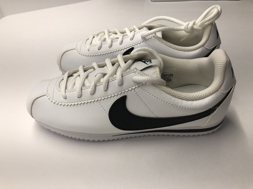 Nike Cortez Basic Sneakers White Black Lace Up Low Youth Size 4.5 - Picture 3 of 10