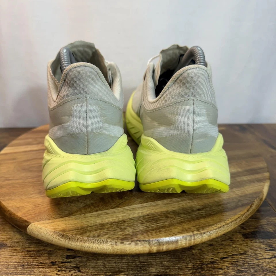 HOKA One Carbon X 2 Shoes Womens Size 9.5 Gray Running Road Race Walking Trainer - Image 4 of 4