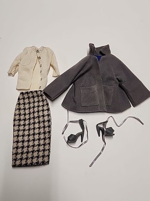 ASHTON DRAKE GALLERIES - ''AFTERNOON OFF'' GENE 16'' Doll OUTFIT