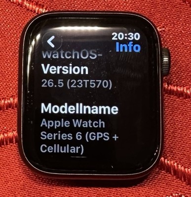 Apple Watch Serie 6 NIKE,44mm GPS + Cellular, Aluminium mit 4 Armbändern und OVP