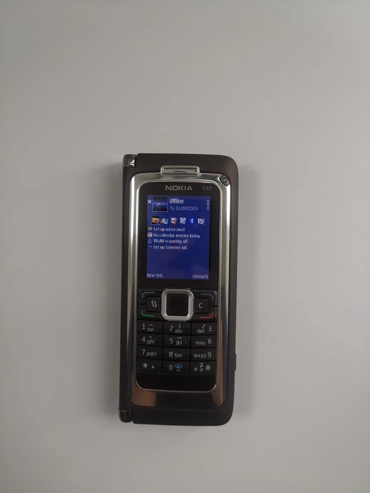 99%Ne w Nokia E90 3G Bluetooth WIFI GPS 4.0" 3MP Unlocked Mobile Phone with box - Image 2 of 4