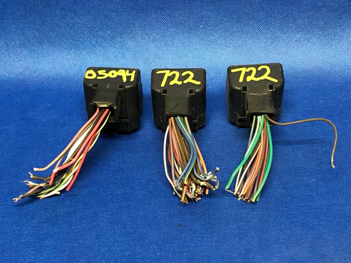 CAL TJADER PLUGS IN レコード 2004 PT CRUISER ATX ECM ECU PCM COMPUTER PLUGS CONNECTORS