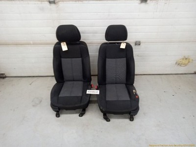 2007-2010 Hummer H3 Pair of Left & Right Front Cloth Manual Seat