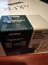 ILFORD Multigrade IV RC Deluxe 8-1/2 x 11 Paper (Pearl) - 250+ Sheets