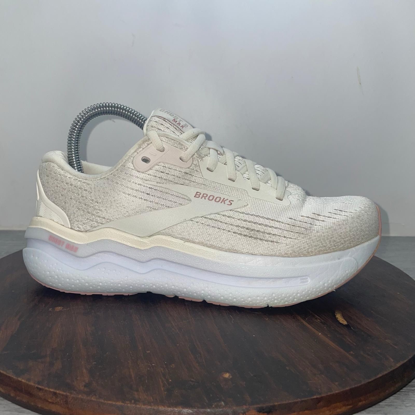 Size 7 B