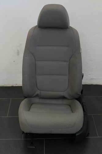 VW Jetta 6 Innenausstattung Sitz Komfort Sitzheizung Stoff manuell Fahrersitz