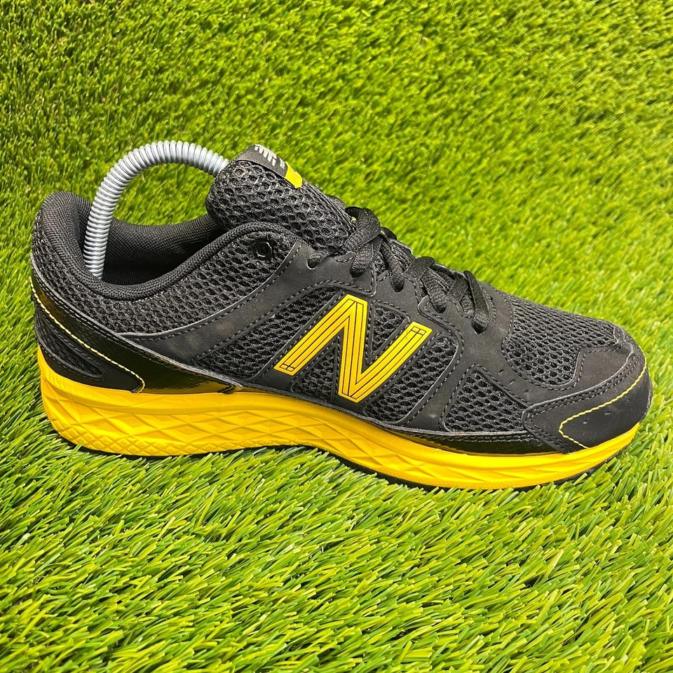 New Balance 750 Boys Size 7Y Black Yellow Athletic Running Shoes Sneakers - Image 4 of 4