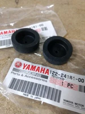 Yamaha GTMX MX80 GT80 DT80 DT100 MX100 RD60 RD125 RD200 TX750 OEM tank rubbers - Image 1 of 2