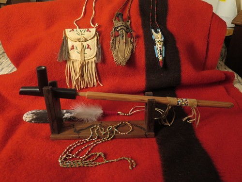 Friedenspfeife Plains heilige Indianer 24" Steatitpfeife und Ständer Perlenstiel - Bild 9 von 10