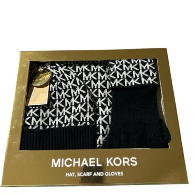 NWT Michael Kors Winter Scarf And Hat Logo Set Black/White NWT Michael Kors Signature Circle Logo Black/White Knit Hat  main image 3
