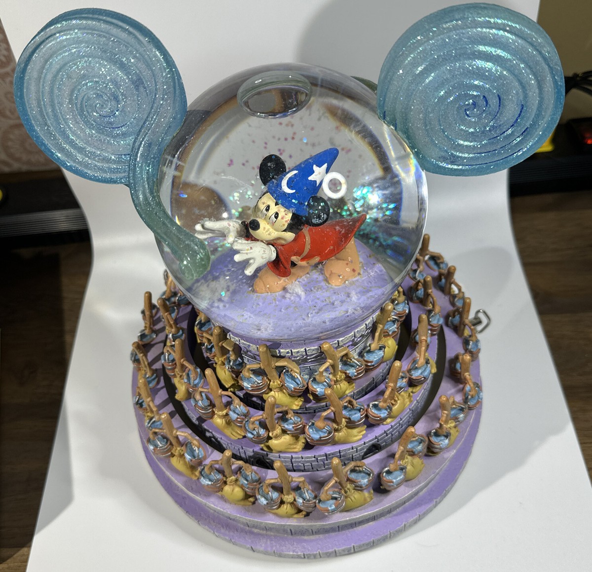 DISNEY FANTASIA MICKEY MOUSE SORCERER'S APPRENTICE DANCING
