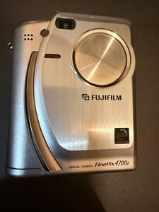 Fujifilm Finepix 4700z | eBay
