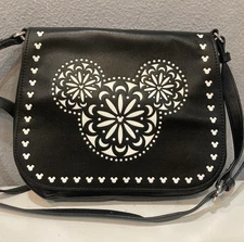 Disney parks Mickey Mouse Icon Crossbody Bag VERA BRADLEY Laser Cut Black White