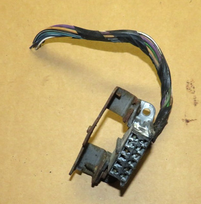 1990 1991 Corvette Dash Computer Link ALDL Connector Item & Wires, w/Bracket, GM
