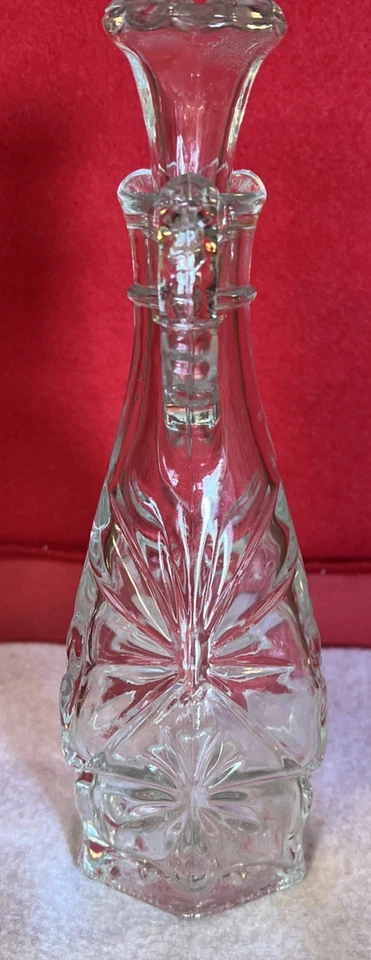 VTG. Anchor Hocking Early American Prescut Glass Oil Or Vinegar Cruet W/ Stopper - Image 4 of 4